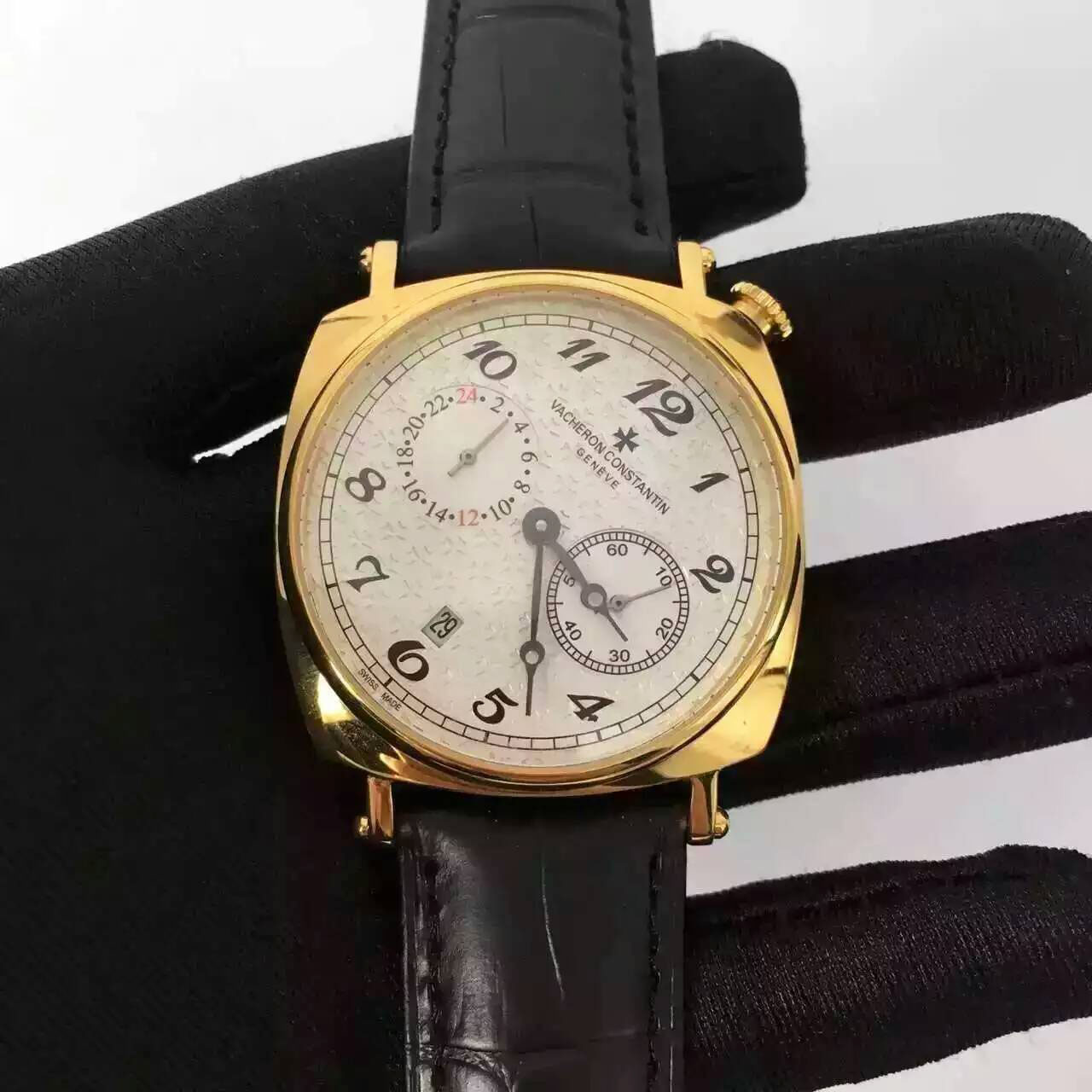 江詩丹頓 Vacheron Constantin 搭載2824多功能專用雕花機芯